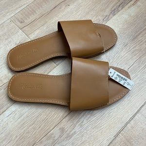 Madewell sandals. NWT.Size 9